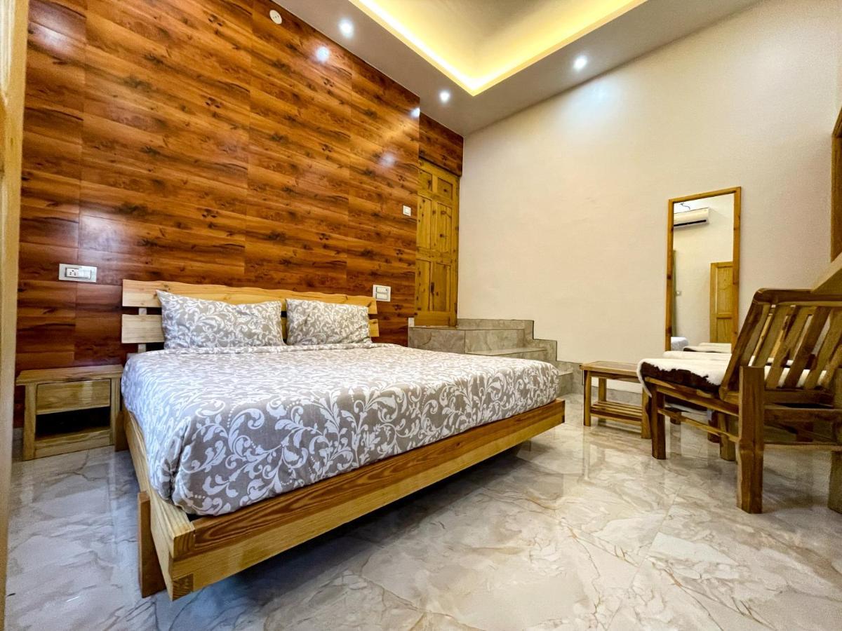The Wild Yak Hotel Mandi Exterior photo