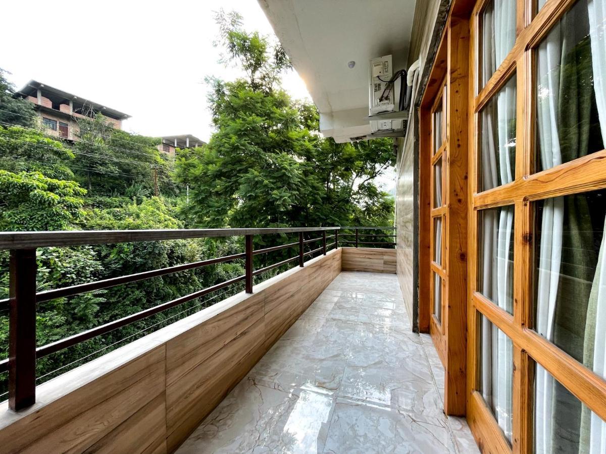The Wild Yak Hotel Mandi Exterior photo